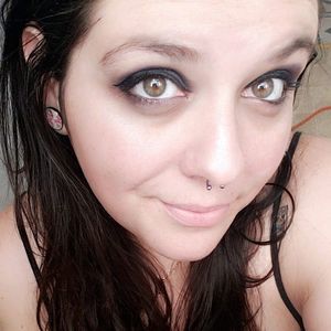 Meet your Posher, Clara